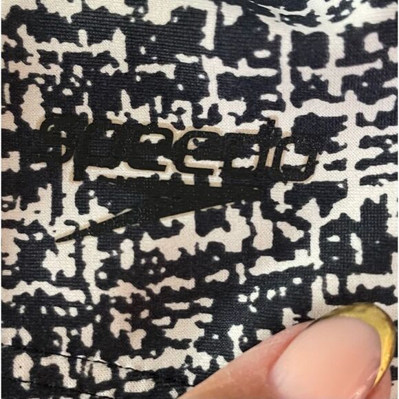 SPEEDO High V-Neck Black &
Ivory Graphic One Piece Size 10 - Picture 5 of 7